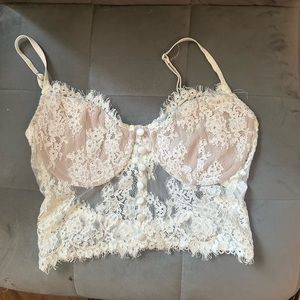 White fox boutique top